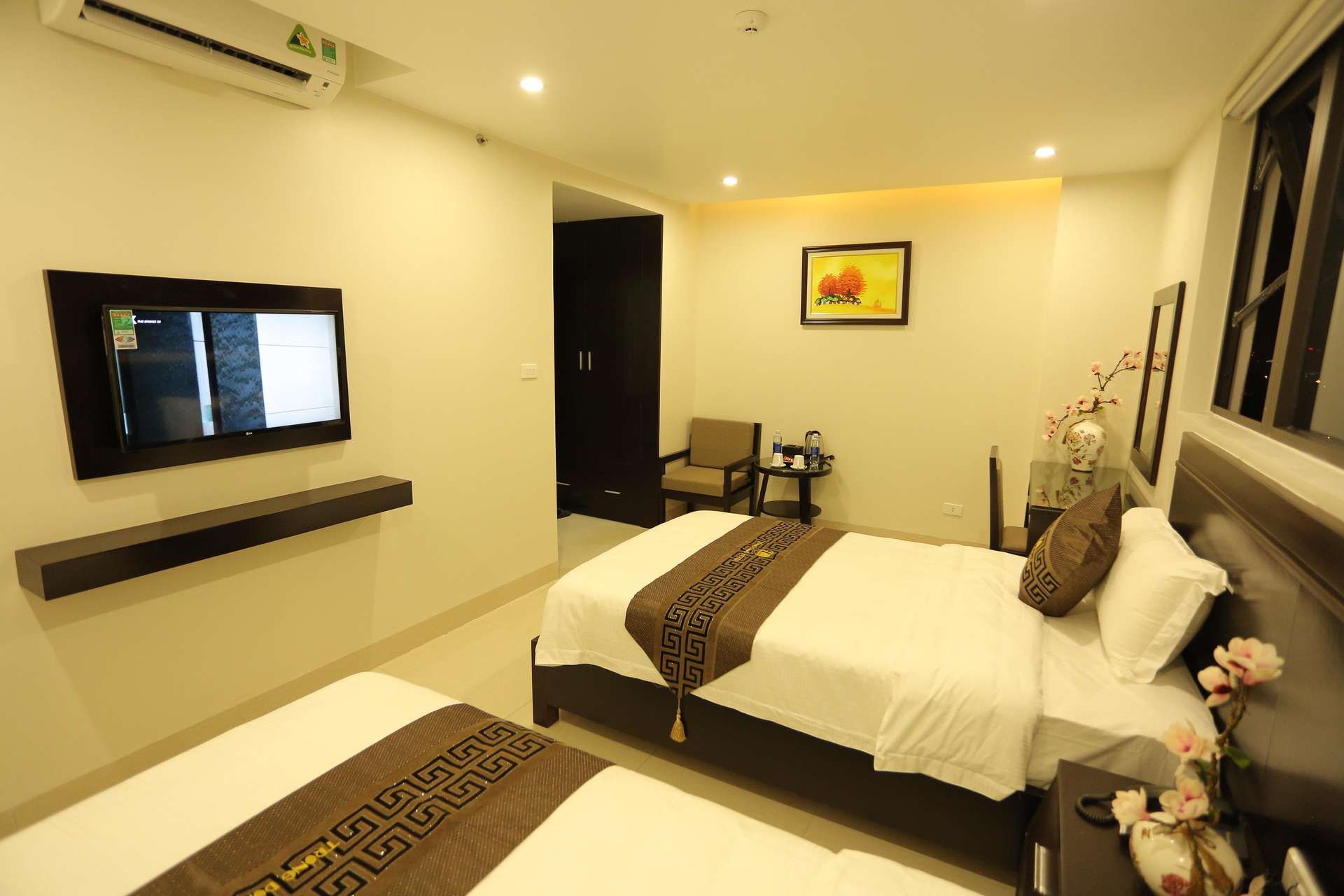 Trống Đồng Hotel - Khách sạn 3 sao Sầm Sơn giá rẻ