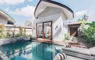 Lobi 5 Daun Lebar Villas