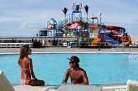 Kolam Renang Sky Waterpark Cebu