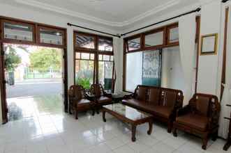 Lobby 4 Hotel Fevytra Syariah