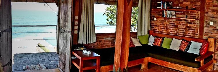 로비 Batu Hill Villa