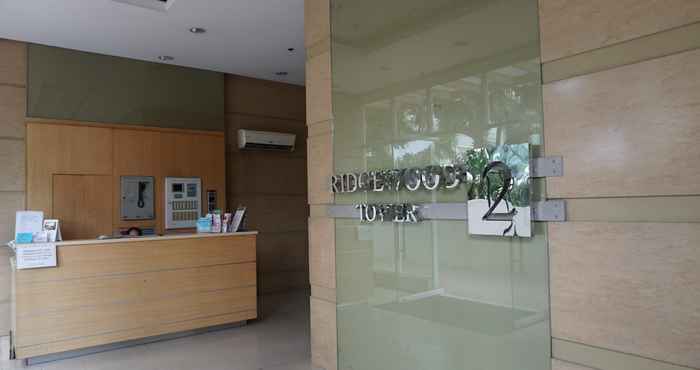 Lobi Ridgewood Towers Condotel