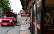 Luar Bangunan 5 Mickey Gallery House