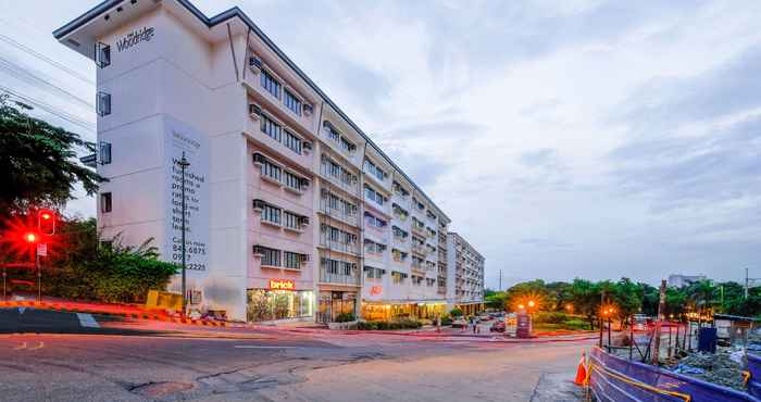 Exterior Woodridge Apartments