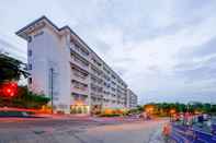 Bangunan Woodridge Apartments