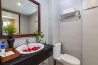 Toilet Kamar Coral Phu Quoc Hotel