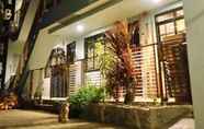 Bangunan 2 Hostel Privado