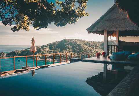 สระว่ายน้ำ Langkhai Garden Luxury Villas