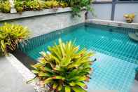 Kolam Renang Sweet Bungalow Hotel 