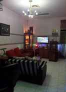 EXTERIOR_BUILDING Executive Homestay Syariah Timur Raya 10  