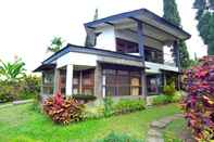 ภายนอกอาคาร Villa Klub Bunga 4 Bedroom near Jatim Park