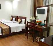 Bedroom 2 Song Hien Hotel