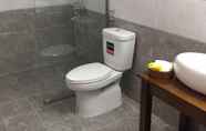 Toilet Kamar 2 Tam Villa