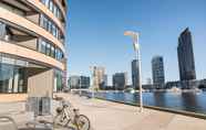 Bangunan 3 Melbourne Private Apartments - Collins Street Waterfront, Docklands