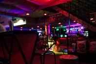 Bar, Kafe dan Lounge R-one24/7