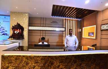 Lobby 2 Hotel Vashanth Krishna