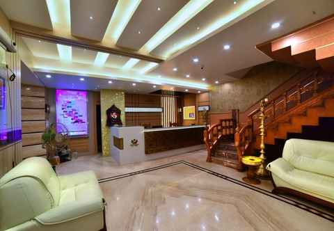 Lobby Hotel Vashanth Krishna