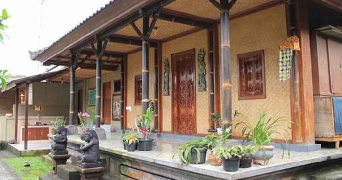 Luar Bangunan Penglipuran Village Home Stay Bali