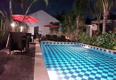 Swimming Pool 2 Palm Bamboo Hotel