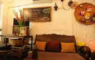 บาร์ คาเฟ่ และเลานจ์ 5 Hanoian Backpack Hostel