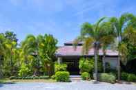 Lobby Panalee Koh Samui Resort