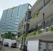 Exterior 2 8 Residence Gatot Subroto