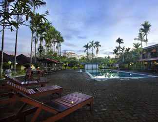 Swimming Pool 2 Hotel Komoro Tame 