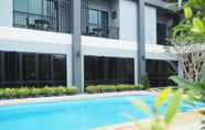 สระว่ายน้ำ 4 Friendly Hotel Krabi