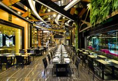 ร้านอาหาร 2 The Breton Hotel