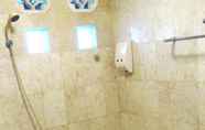 Phòng tắm bên trong 5 Java Highlands resort