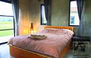 Kamar Tidur 3 Santitham Farmstay