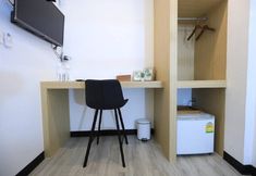 Bedroom 3 The Million Hostel Pratunam
