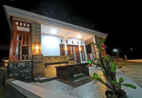 ロビー Saputra View Bromo