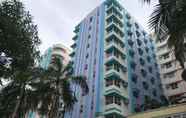 Bangunan 5 101 Newport Boulevard Condominium