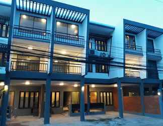 Bangunan 2 Sheep Sleep Poshtel 