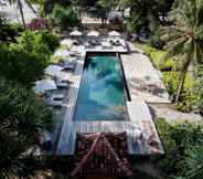 Swimming Pool 4 Desa Dunia Beda Beach Resort