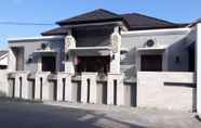 Luar Bangunan 3 Imperial Villa Syariah