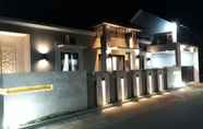 Exterior 4 Imperial Villa Syariah