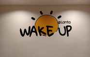 ล็อบบี้ 4 Wake up Lanta Hotel