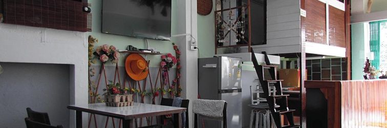 Lobby Mum Sabaay Hostel