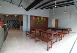 Bar, Kafe, dan Lounge 4 Kokonut Guesthouse