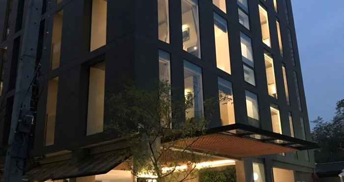 Exterior T2 Residence Sathorn