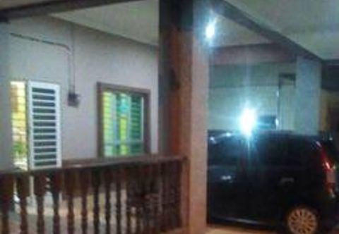 Luar Bangunan Homestay D'Laily