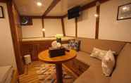 Kamar Tidur 4 La Unua Liveaboard