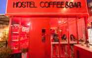 บาร์ คาเฟ่ และเลานจ์ 6 Alice Hostel Coffee & Bar