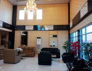 Lobby 2 Hotel Radin Inten Syariah