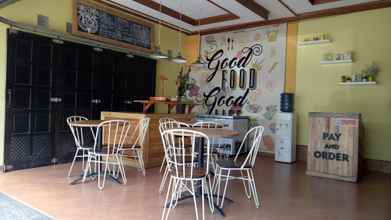 Restaurant 4 T-Rooms Homestay Palembang@Lapangan Hatta