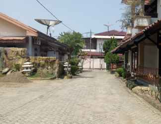 Bangunan 2 T-Rooms Homestay Palembang@Lapangan Hatta