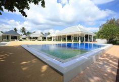 Swimming Pool 7 Wis Beach Khanom