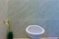 Toilet Kamar Ais’G Homestay